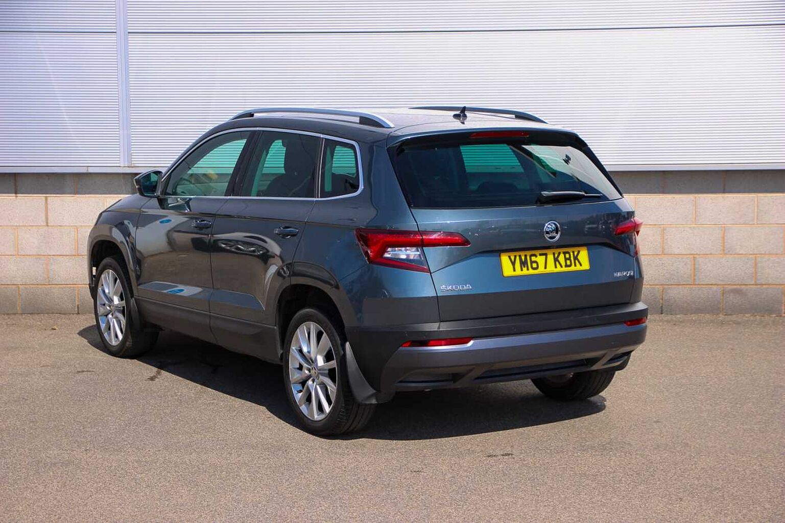 SKODA Karoq SUV 1.5 TSI (150ps) SE L
