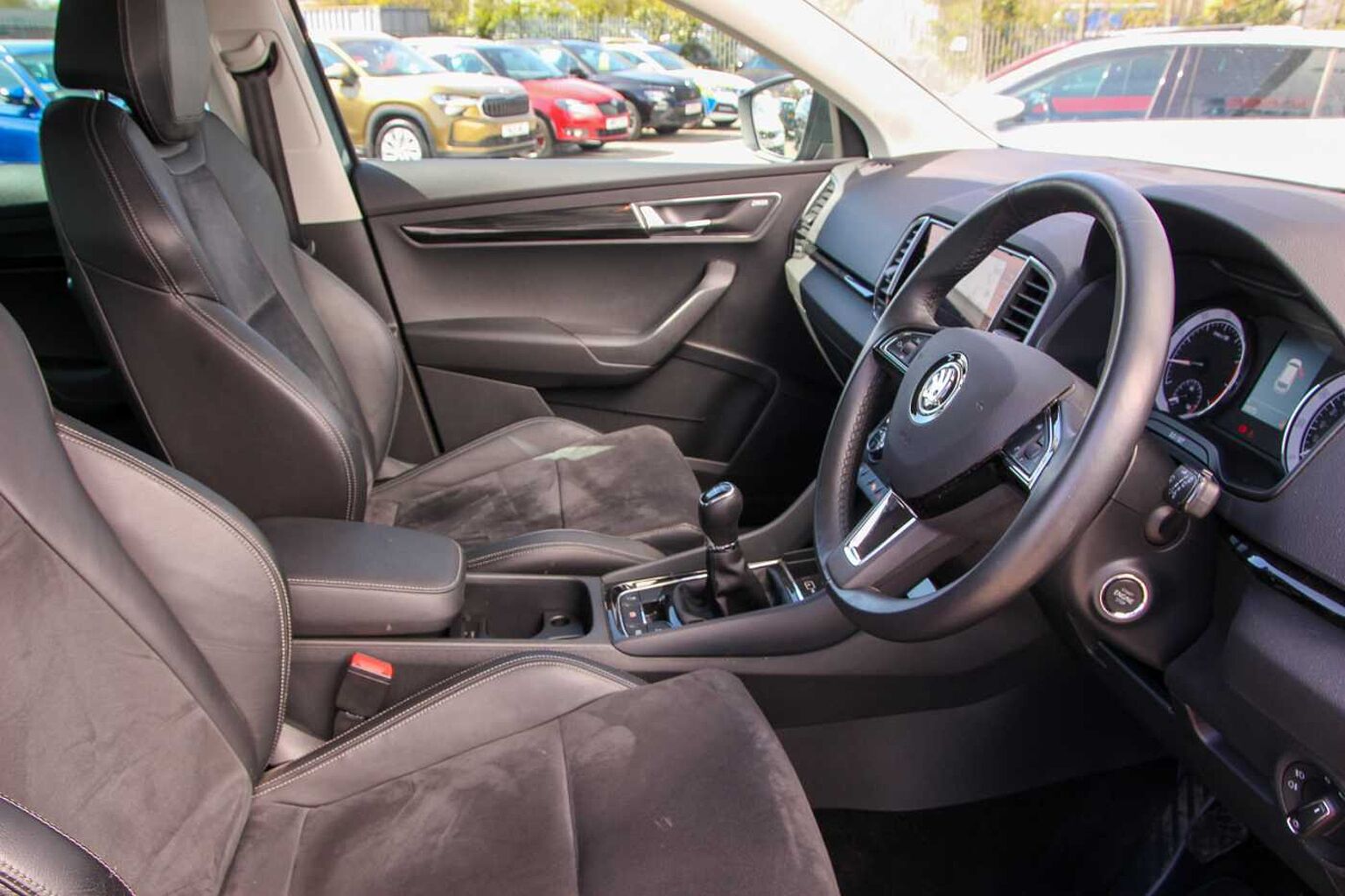 SKODA Karoq SUV 1.5 TSI (150ps) SE L
