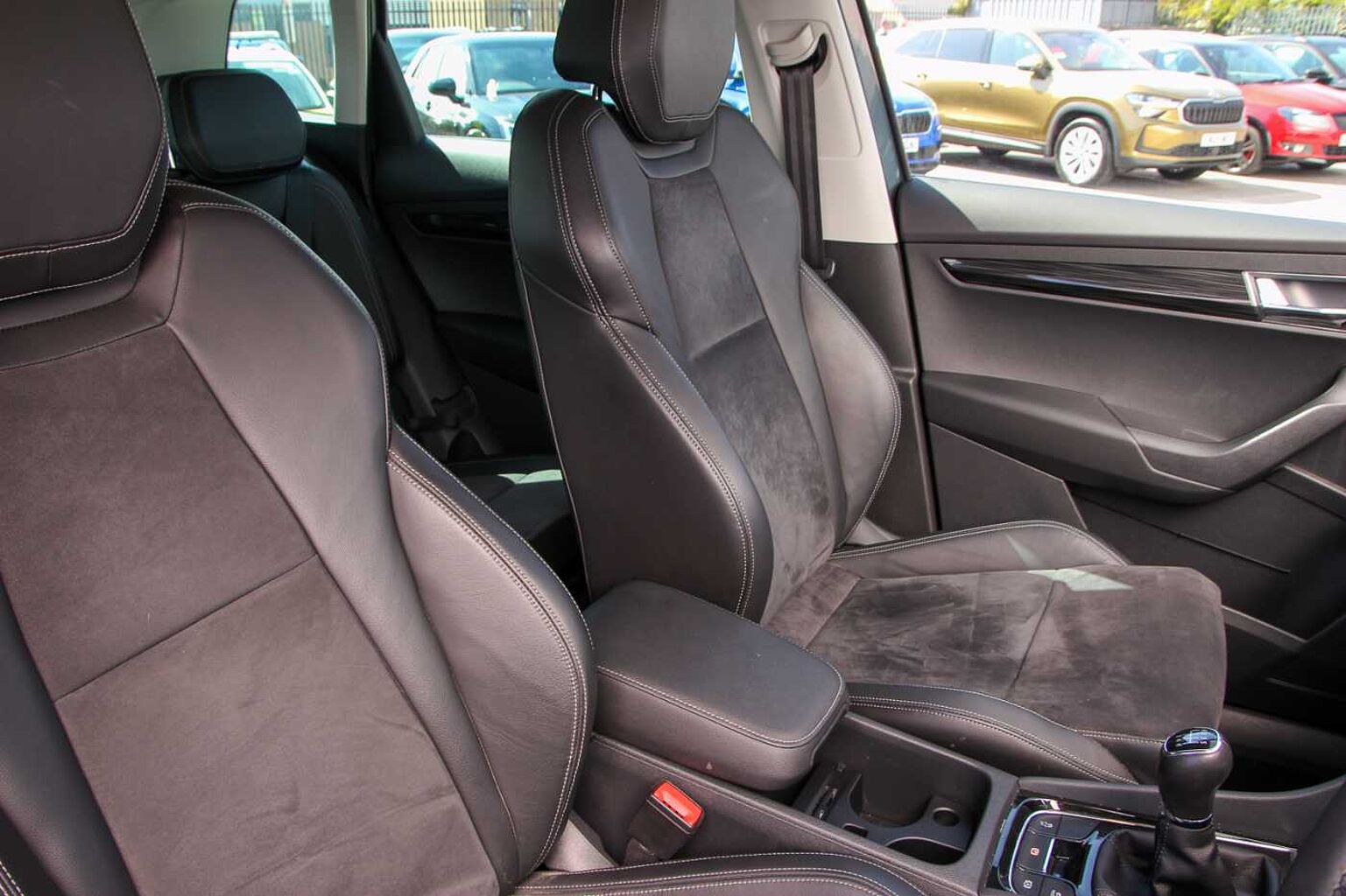 SKODA Karoq SUV 1.5 TSI (150ps) SE L