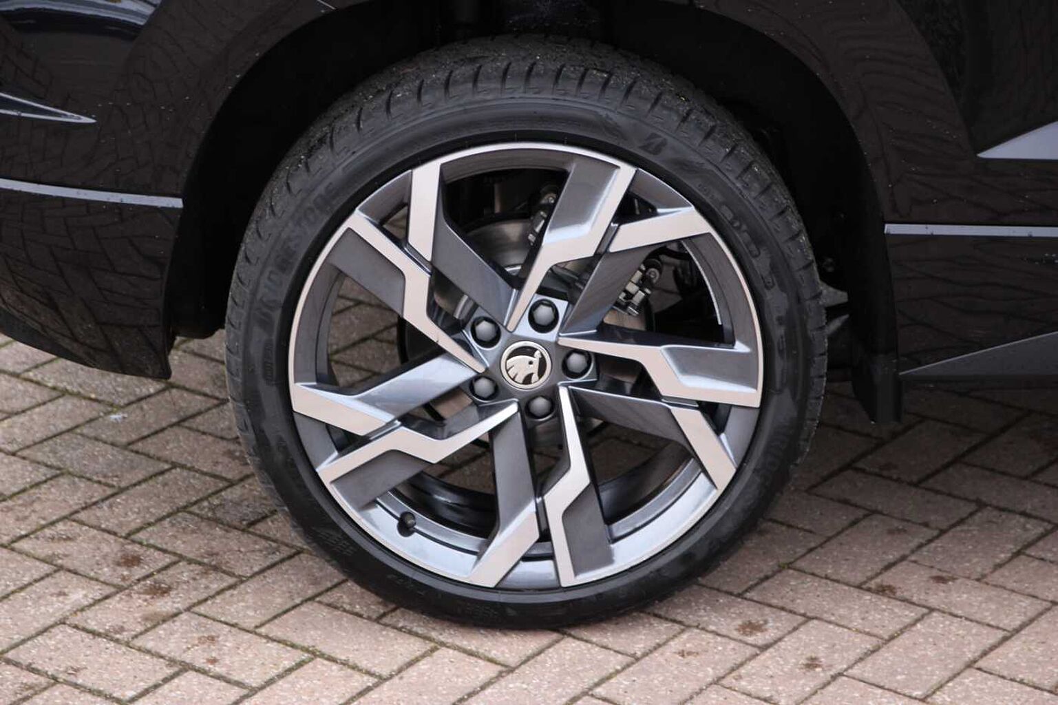 SKODA Karoq SUV 1.5 TSI (150ps) SportLine ACT DSG