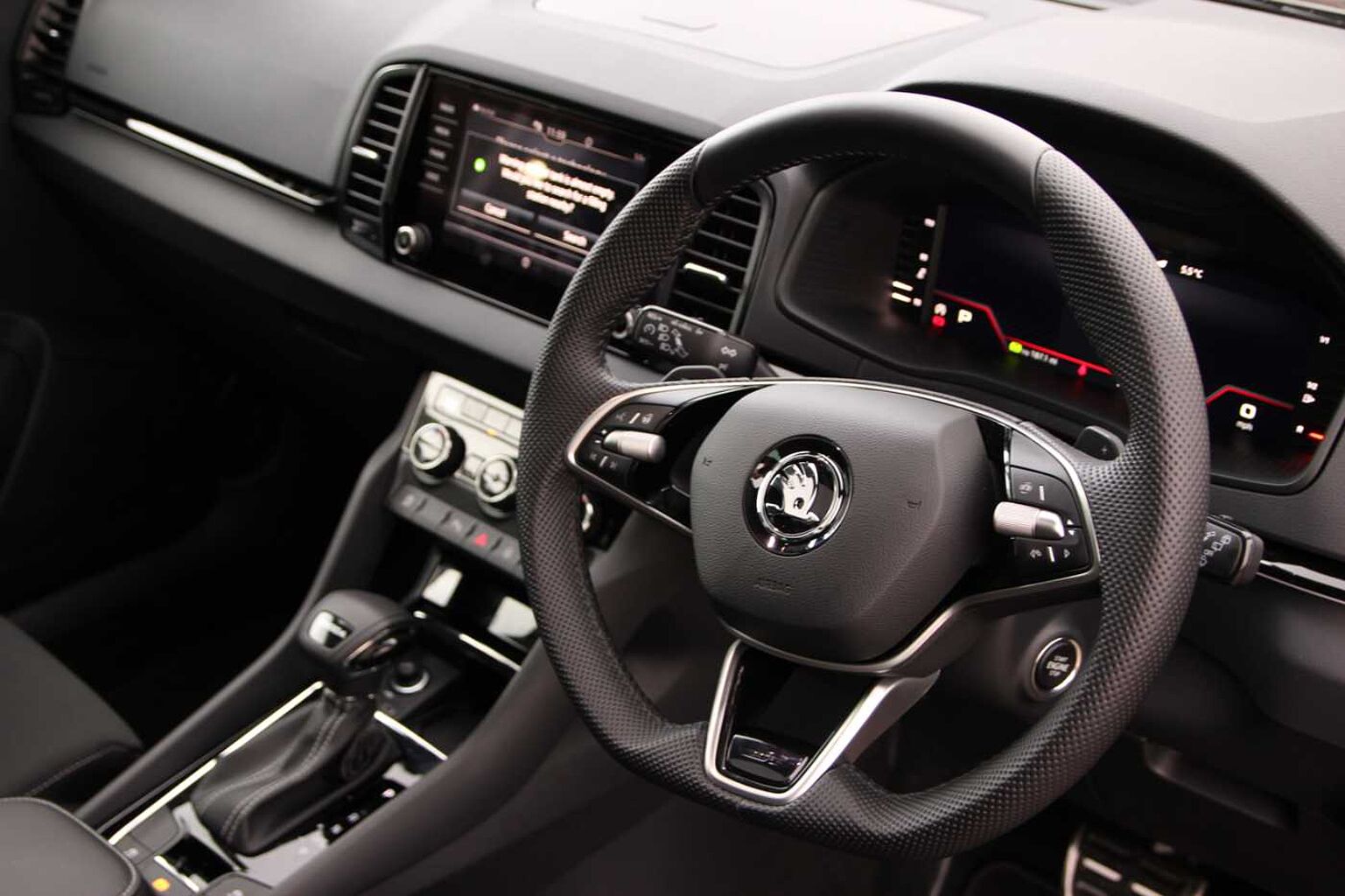 SKODA Karoq SUV 1.5 TSI (150ps) SportLine ACT DSG