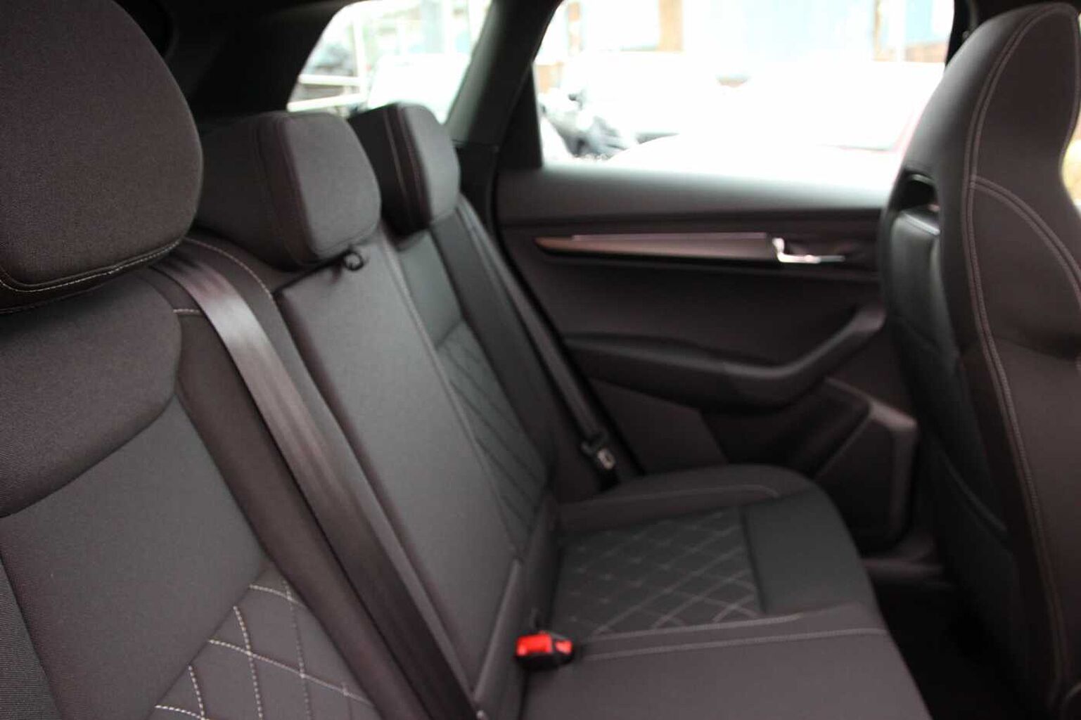 SKODA Karoq SUV 1.5 TSI (150ps) SportLine ACT DSG