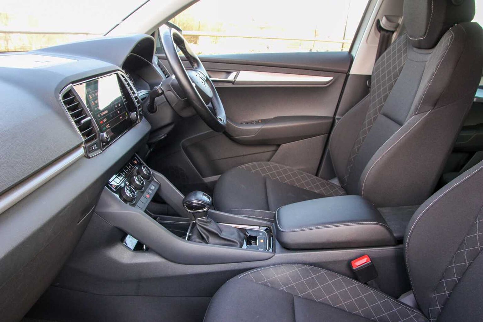 SKODA Karoq SUV 1.5 TSI (150ps) SE ACT DSG