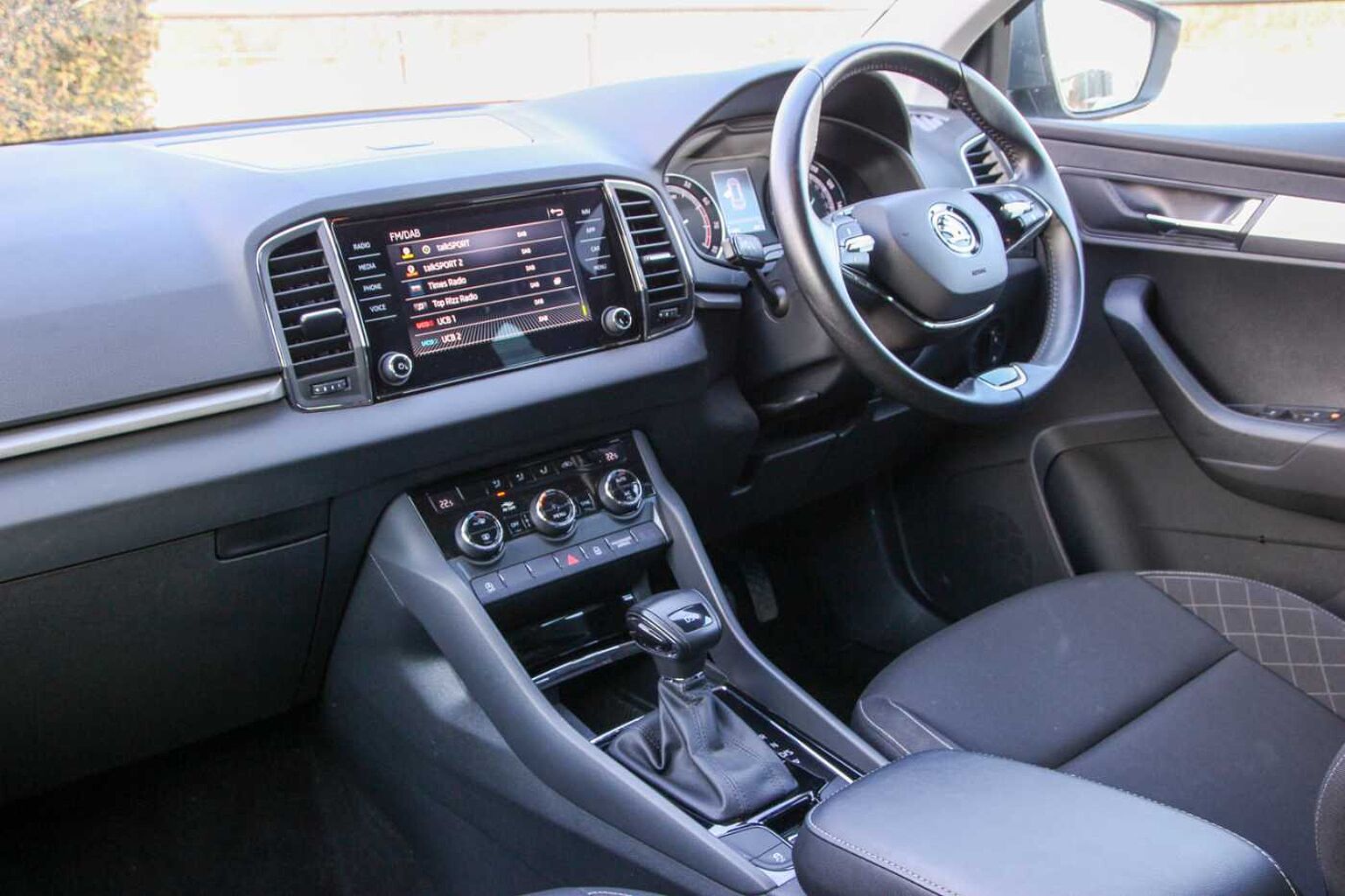 SKODA Karoq SUV 1.5 TSI (150ps) SE ACT DSG