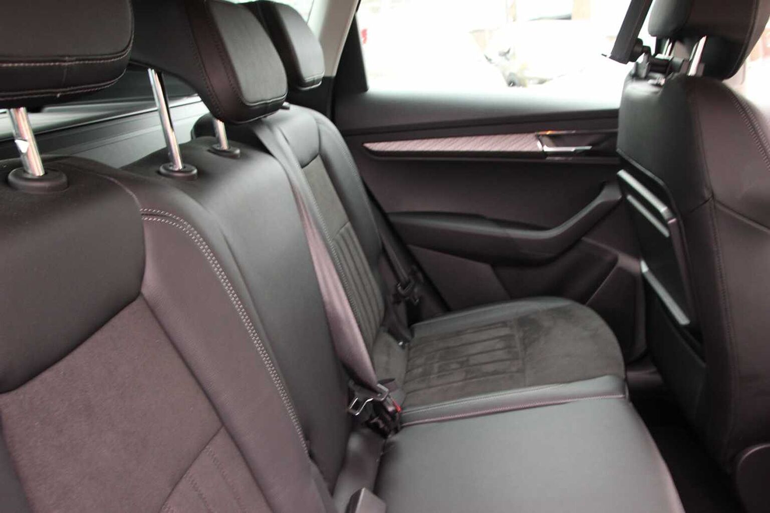 SKODA Karoq SUV 1.5 TSI (150ps) SE L ACT DSG