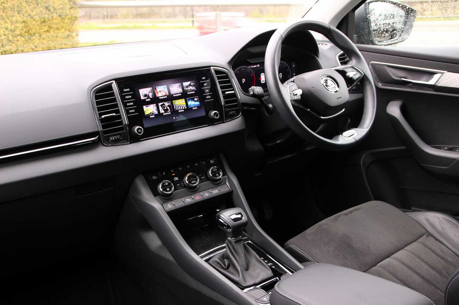 SKODA Karoq SUV 1.5 TSI (150ps) SE L ACT DSG