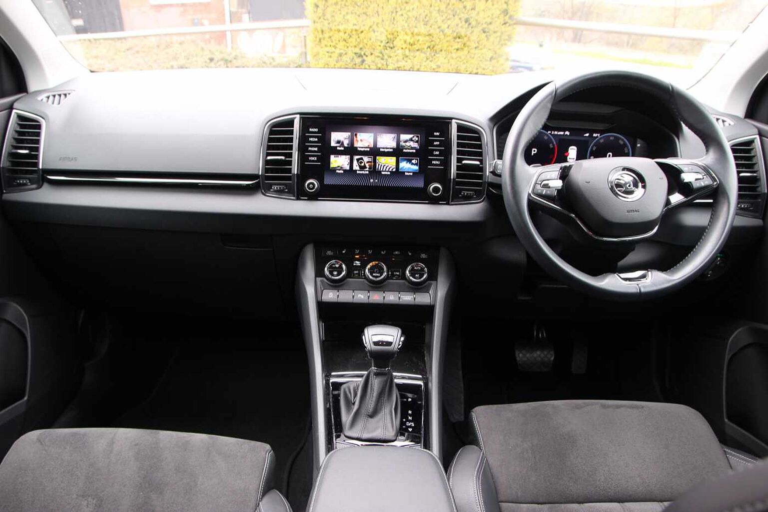 SKODA Karoq SUV 1.5 TSI (150ps) SE L ACT DSG