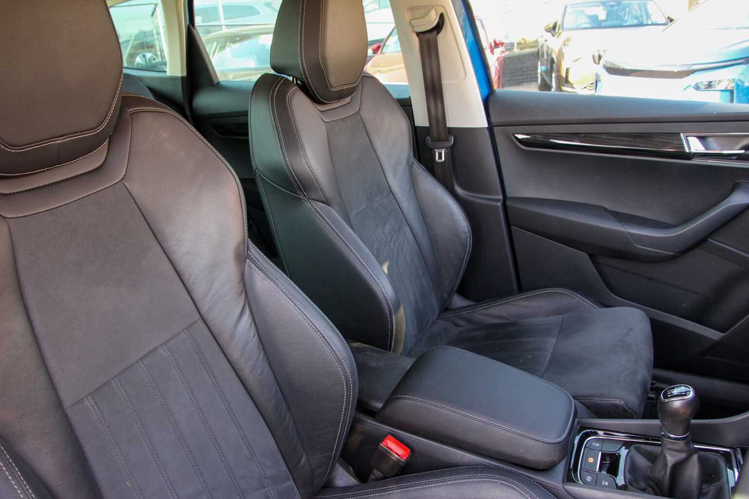 SKODA Karoq SUV 1.0 TSI (110ps) SE L