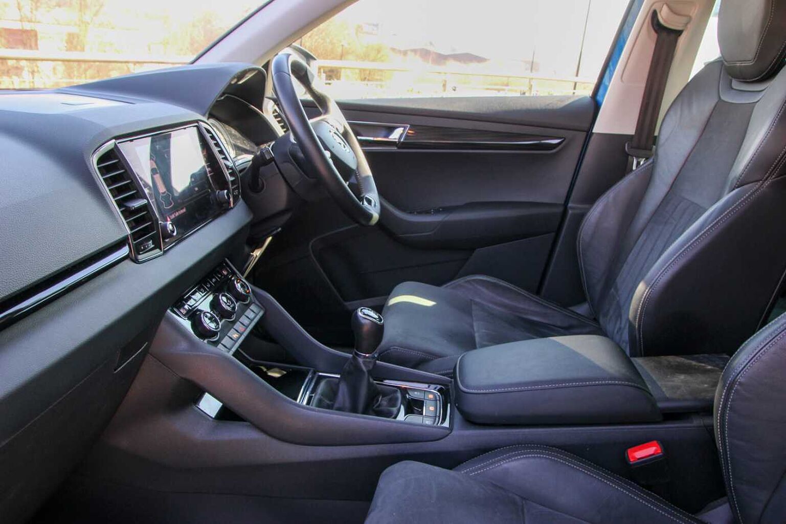 SKODA Karoq SUV 1.0 TSI (110ps) SE L